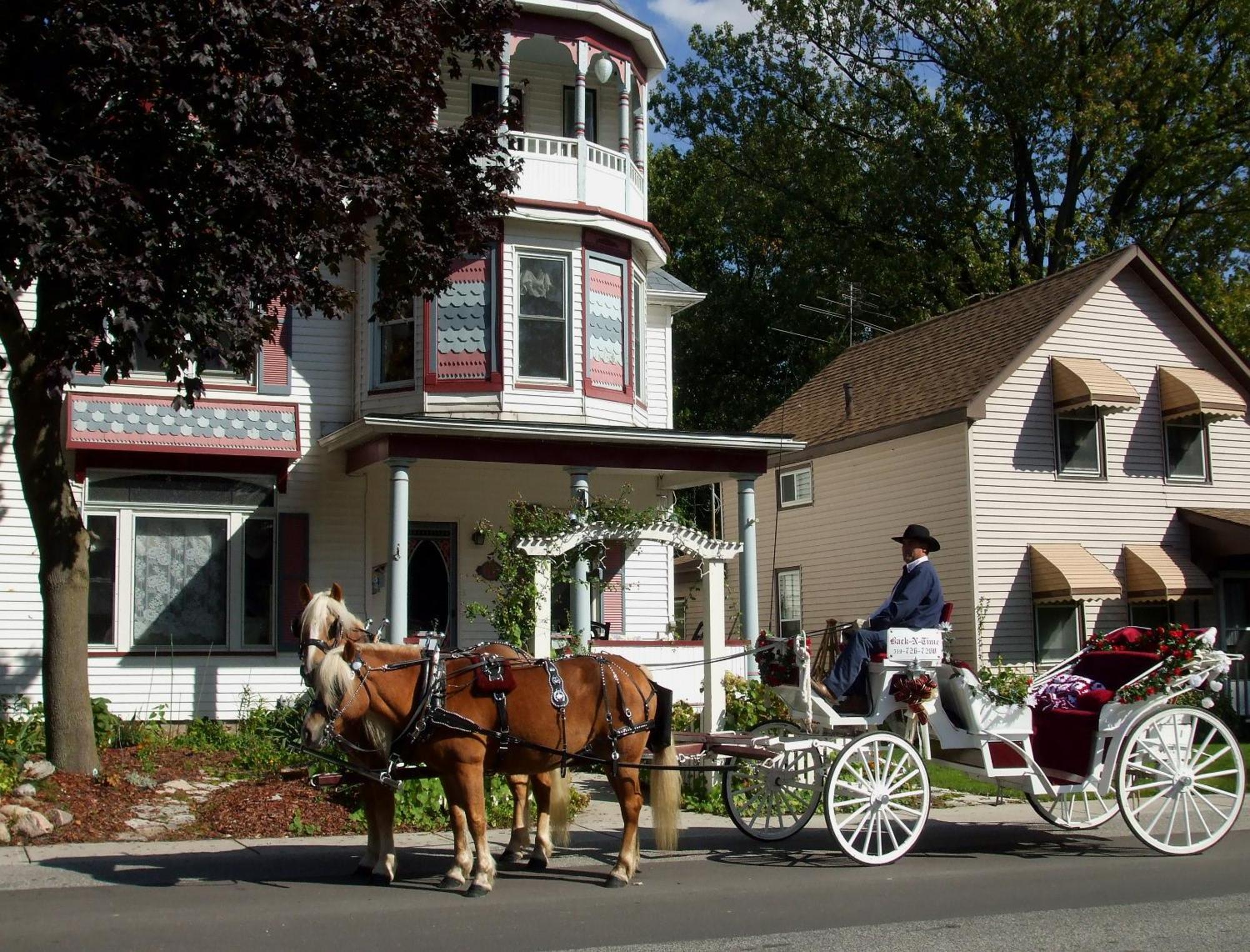 Bondy House Bed & Breakfast Amherstburg Buitenkant foto