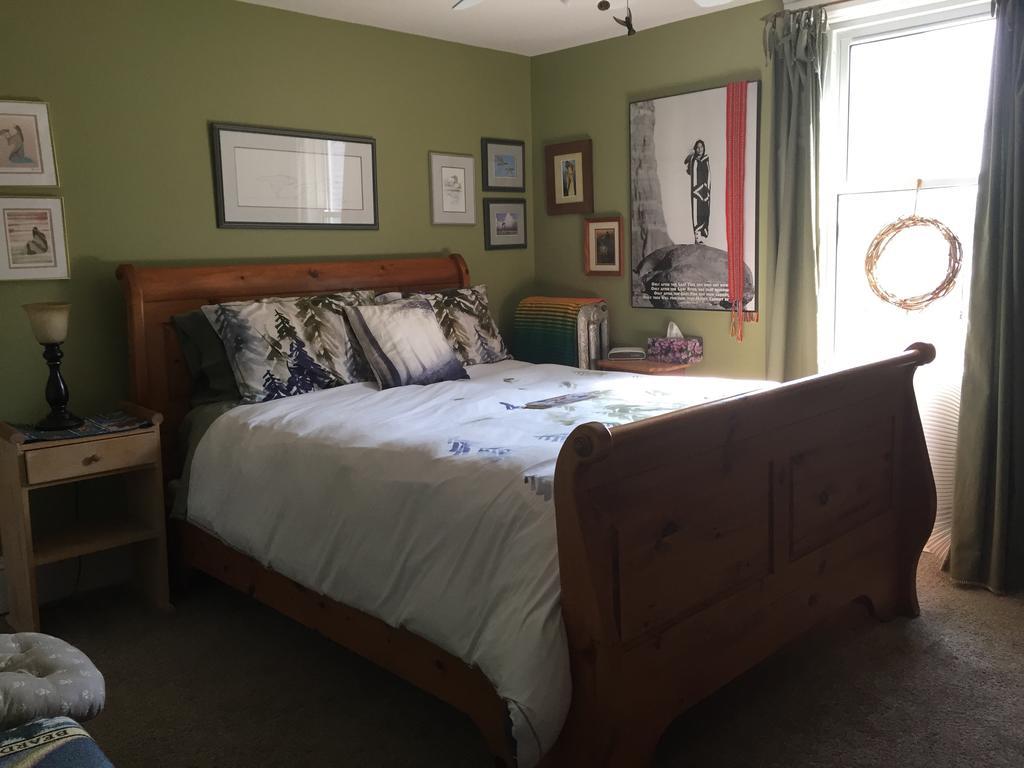 Bondy House Bed & Breakfast Amherstburg Buitenkant foto